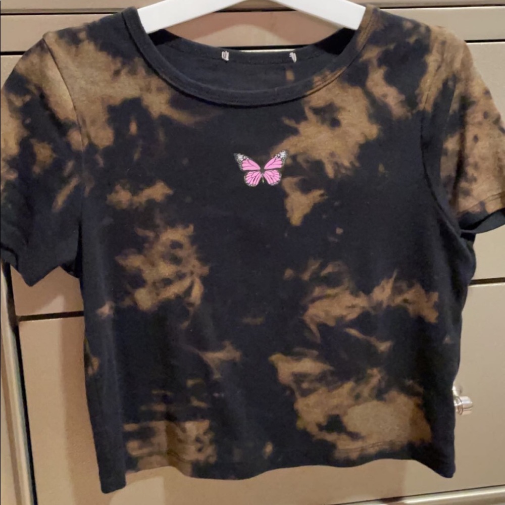 Médium size shirt